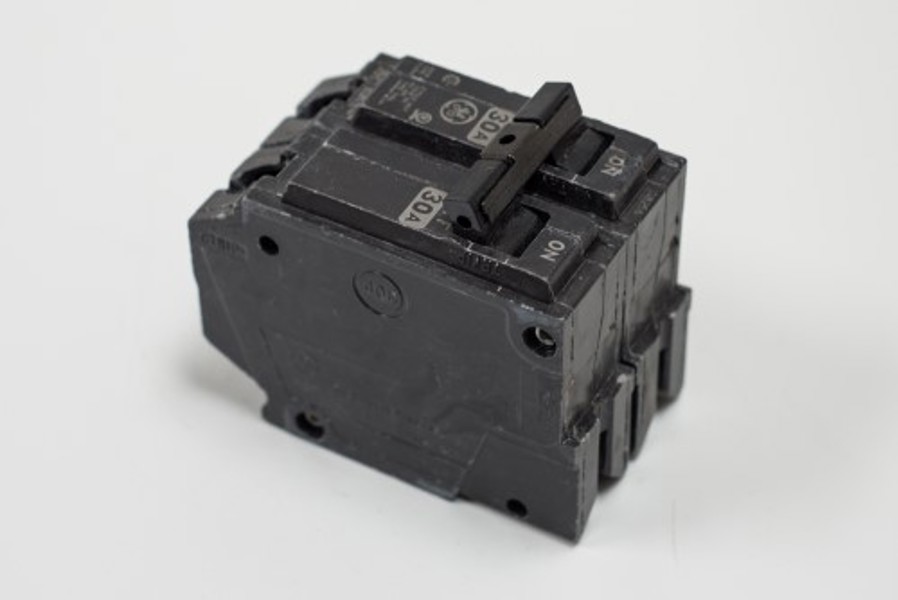 GE ELECTRICAL THQL21125 2 Pole Breaker 125 Amp 1 In Wide Per Pole