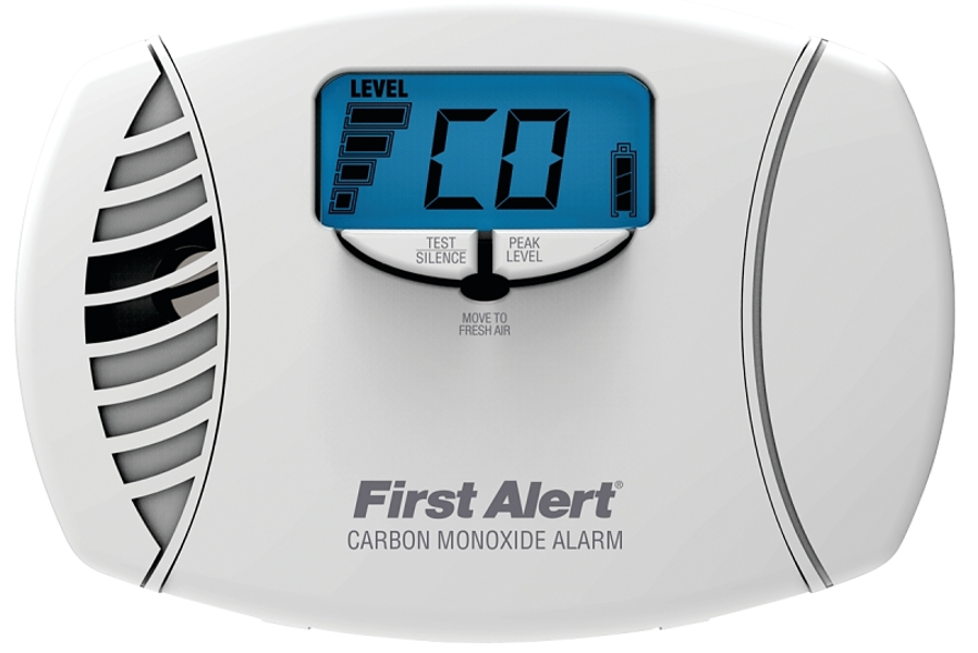 First Alert/BRK Brands CO615 Plug-In CO2 Detector Audible Visual Low Battery 120VAC White 85dB