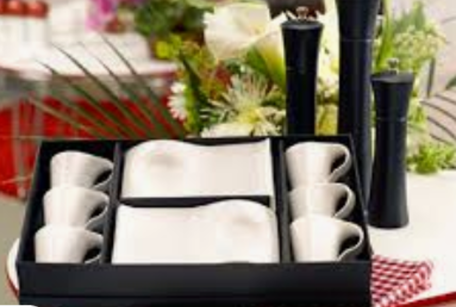 Red Vanilla FK000-216 Cup and Saucer Set Gift Box