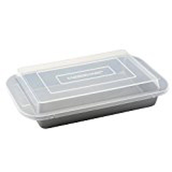 Farberware 52181 Covered Cake Pan 9x13