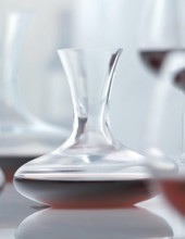 0019.110727 25.3 Oz Decanter