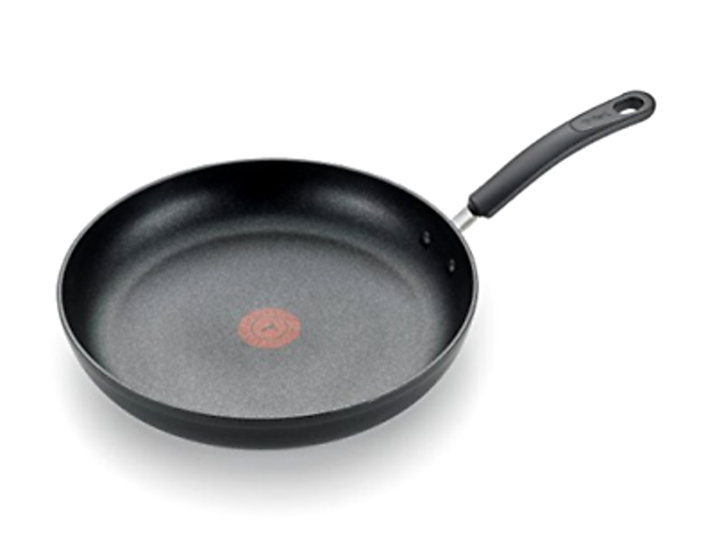 T-FAL CORPORATION C5610564 Fry Pan 10 In Titanium Advanced Nonstick with Thermo-Spot Heat Indicator