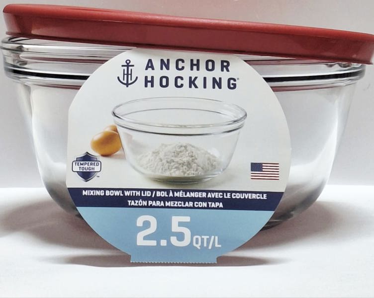 Anchor Hocking 91857L20 Mixing Bowl with Lid 2.5 Qt Cherry