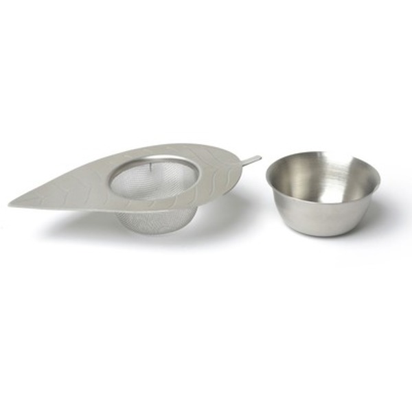 Kikkerland CU292 Tea Strainer Leaf 5.1 X 2.8 X 1.1 In Silver