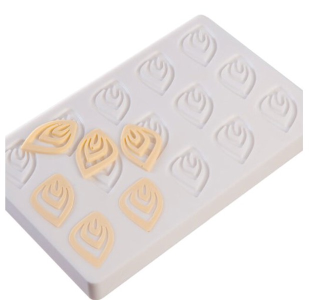 Paderno 47862-71 Chocolate Mold 15 Inprints Polycarbonate Brown