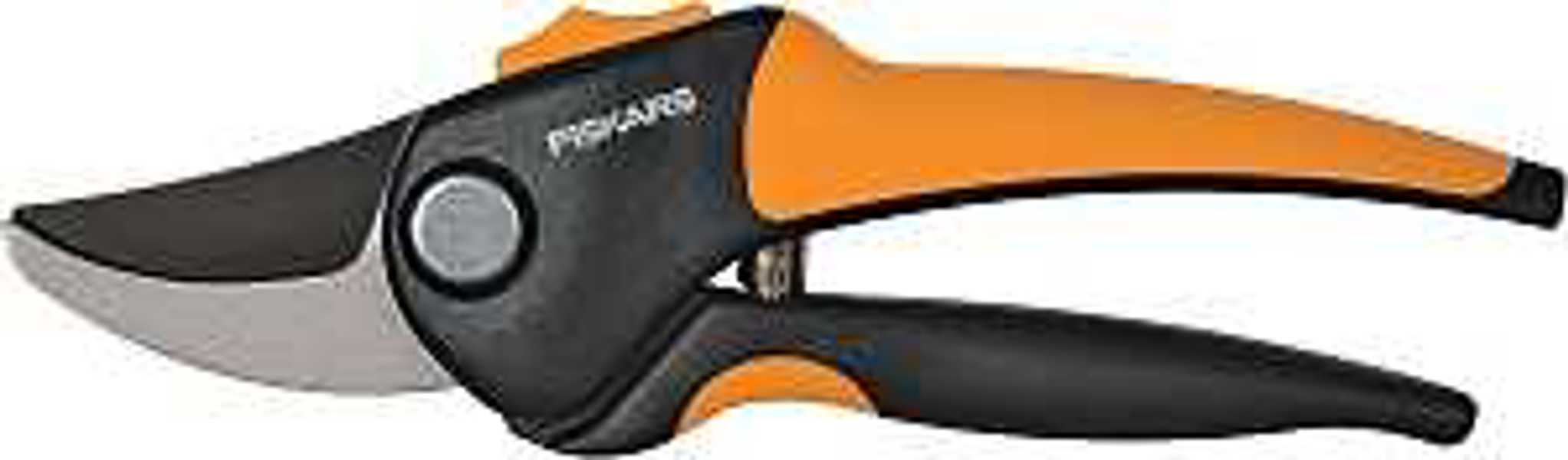Fiskars Brands, Inc 79436997J Pruning Shears Bypass 5/8 Capacity Steel Blade Fiberglass Comfortable Soft Grip
