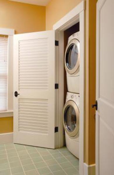 JELD-WEN PLANT2668 Plantation Style Louver Door 2/6 X 6/8 White